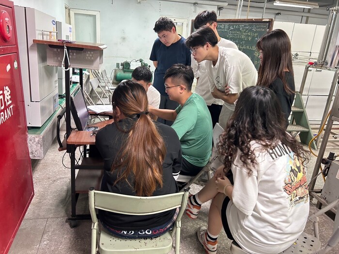 化工乙級技能檢定訓練圖片