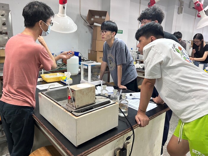 化工乙級技能檢定訓練圖片